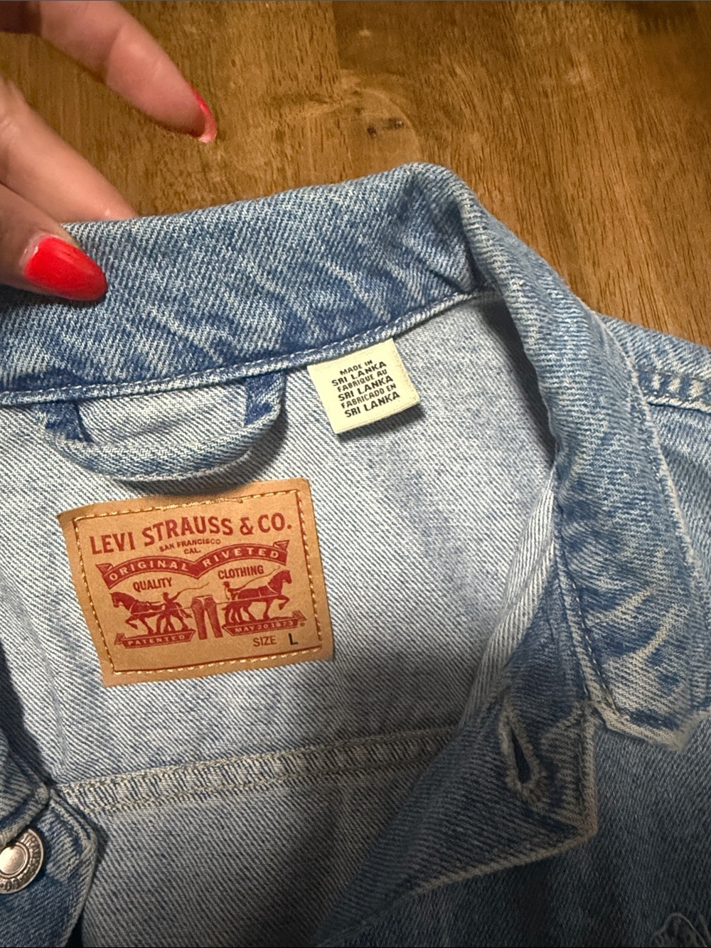 Levi's Light Blue Denim Trucker Jacket - Picture 3 of 4